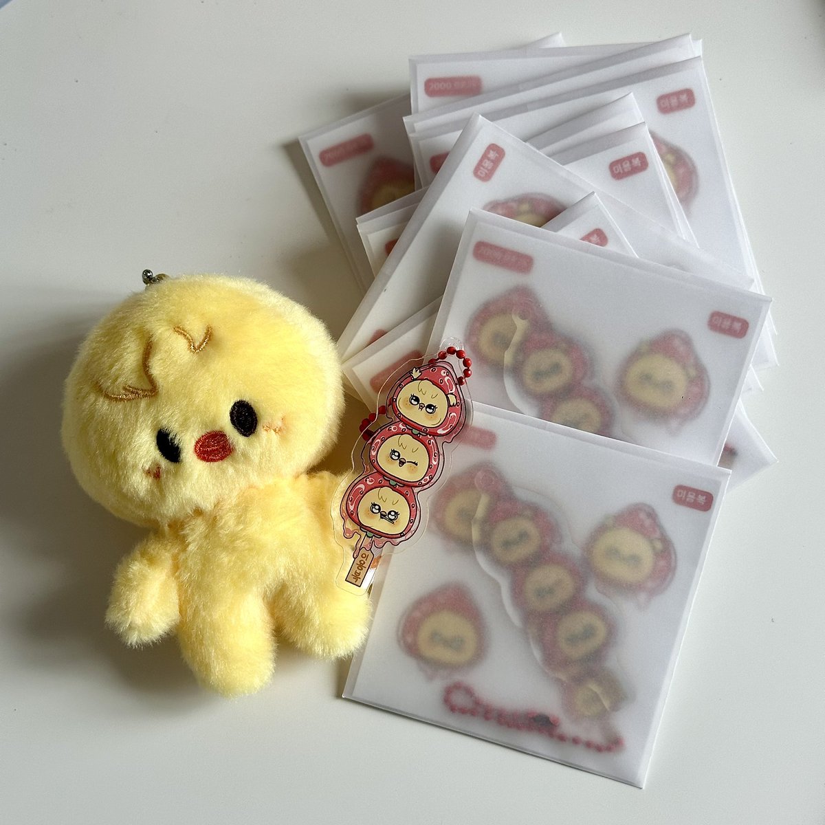 miincemint's tweet photo. 🐤 Happy Felix’s Day ✨

Giveaway “Sweetie Bbokari” 🍓🍯( Keyring+Sticker )
🗓️ Date: 15 Sep 2024
📍 Location: Sanset Cafe/ 28ml Union mall
🕚 Time: TBA

Please RT 🙇🏻‍♀️
For online will be announce 15/09 💖
#FelixGetsTheGameOn
#SkzSepBoys24thBirthday
#HappyFelixDay
#giveawaybymiince https://t.co/Rwo5NdsQpK