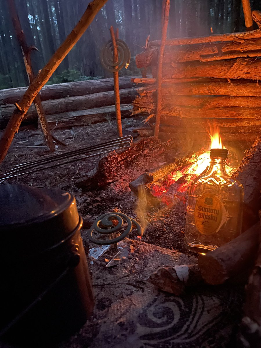 zeppelin0911's tweet photo. 最高のキャンプだった🏕️
タコ燻製美味すぎた。
飯盒で焼くパンもチーズとろとろで美味すぎた。
#キャンプ
#野営 https://t.co/5Pmyr9l54W