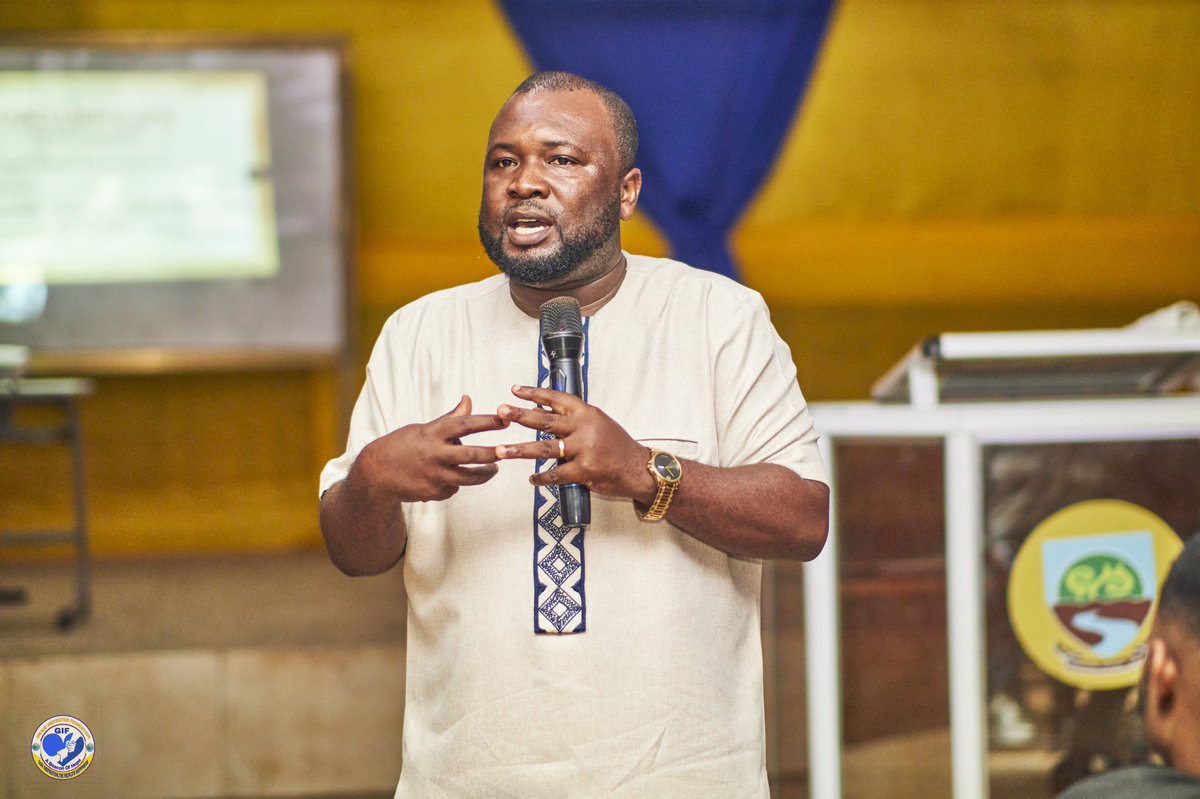 GIF_HOPE's tweet photo. The Grace Inspiration Foundation hosted a leadership conference at UENR, themed "Raising Giants for Nation Building". Student leaders and politicians gathered to learn from esteemed speakers:
Hon. Ransford Antwi
Rev. Benjamin Darko Asamoah
Mr. Peter Ahia https://t.co/2AejBfkWTZ