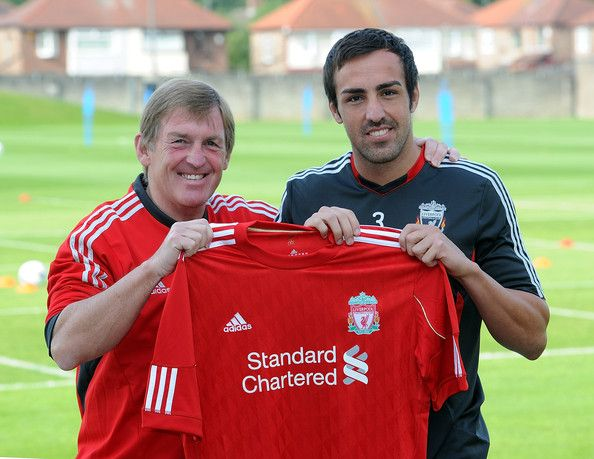 estoesanfield_'s tweet photo. [📚🔴] HISTORIA #LIVERPOOL 

🔙 🗓️ 𝗧𝗮𝗹 𝗱𝗶́𝗮 𝗰𝗼𝗺𝗼 𝗵𝗼𝘆 2️⃣0️⃣1️⃣1️⃣

🤝 - Llegaba al conjunto RED @Jesanchez3 procedente del @NUFC por £5,5m.

📇 2011 - 2016
🆚 99 partidos
⚽ 2 goles
👟 8 asistencias 

🏆 League Cup 2012

#OnceREDAlwaysRED
#YNWA https://t.co/gBDffQU5iQ