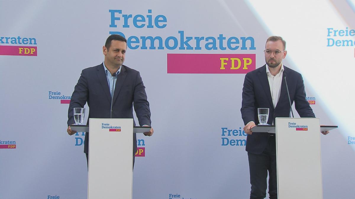 welt's tweet photo. „Beim Kulturkampf gegen das Auto nicht mitmachen“ – FDP stellt Maßnahmenpaket vor https://t.co/sD1EvaZvXj https://t.co/Hh4PG9P3uv