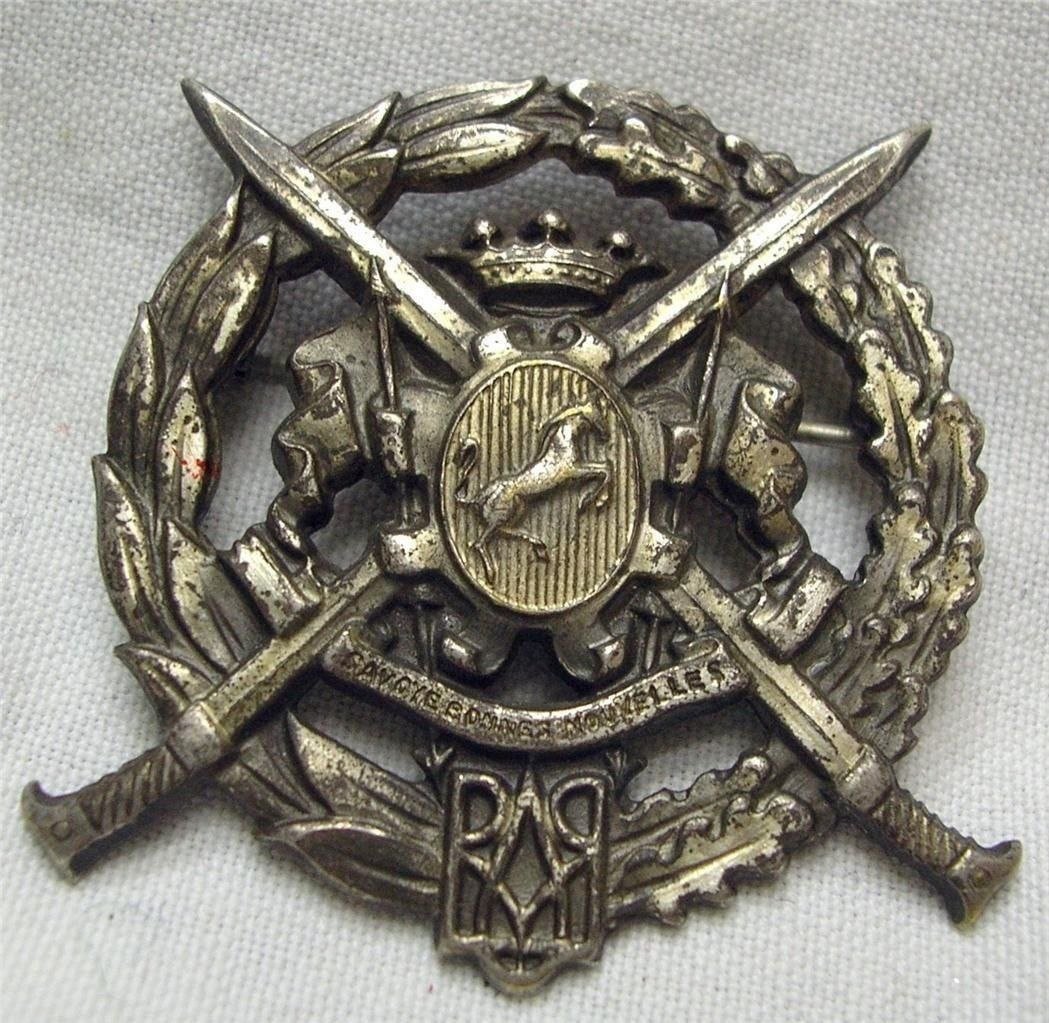 "Украинский тризуб" итальянских фашистов

Свидомые кричат, что знак кавалерийской группы "Савойя" 8-ой Итальянской Армии, разгромленной в ходе Сталинградской битвы, - это украинский тризуб. То, что его использовало фашистское подразделение, их не коробит.

vk.com/wall-182604668…