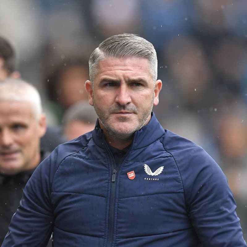 secondtierpod's tweet photo. BREAKING: Ryan Lowe has left Preston after 1 game of the season.

(Via: @GHodgsonSport)

#PNEFC https://t.co/YHLAcxL9Tj