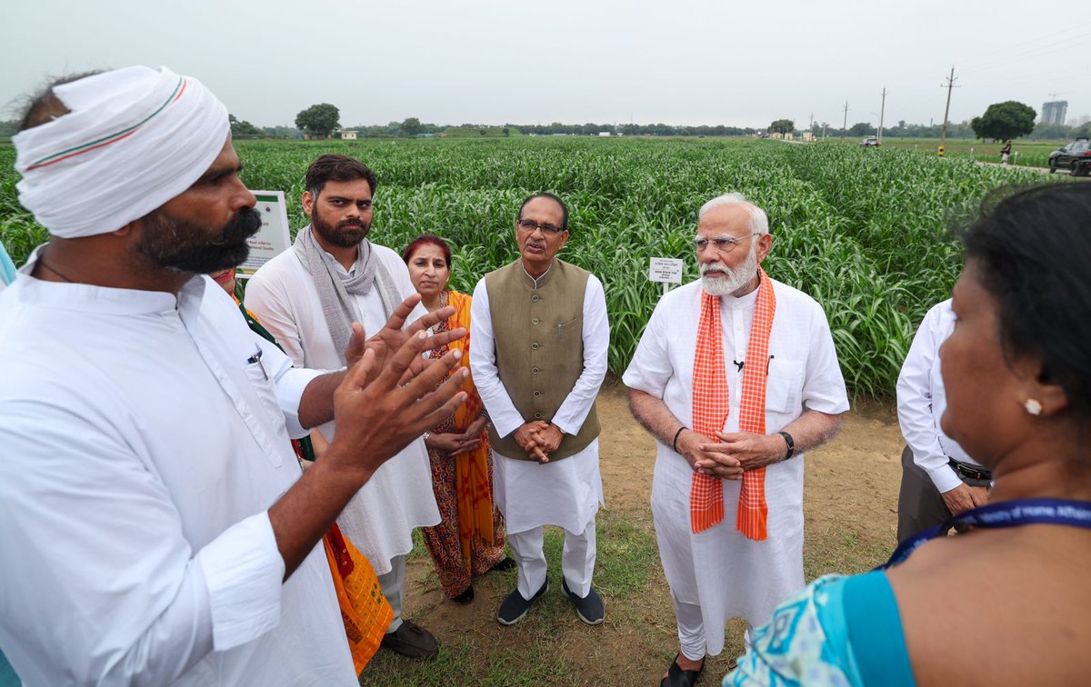 PM dedicates 109 climate-resilient and bio-fortified varieties of crops #उन्नत_किस्में_खुशहाल_किसान #109varieties #OneICAR <a href="/narendramodi/">Narendra Modi</a>
<a href="/PMOIndia/">PMO India</a> <a href="/ChouhanShivraj/">Shivraj Singh Chouhan</a> <a href="/PIB_India/">PIB India</a>
<a href="/AgriGoI/">Agriculture INDIA</a> <a href="/mygovindia/">MyGovIndia</a> 
Read more: icar.org.in/node/21359