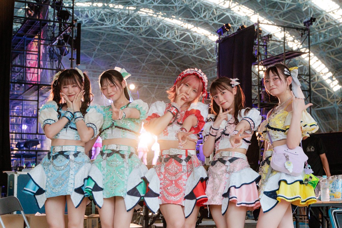 _DQFES's tweet photo. 【#DQFES2024 ライブフォト���報】

ライブフォトをお届け📸

ドラゴンキャッスル ステージ
手羽先センセーション さんです!!

#DQFES
#手羽セン https://t.co/R6hSPKh3W5