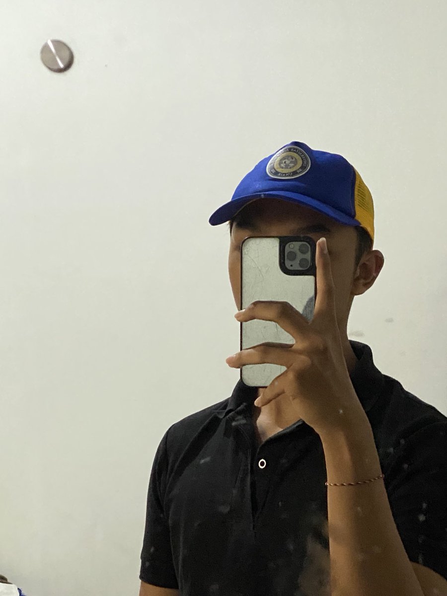 dokterjj's tweet photo. pesona topi 300jt 😄 https://t.co/wc8lMbPS07