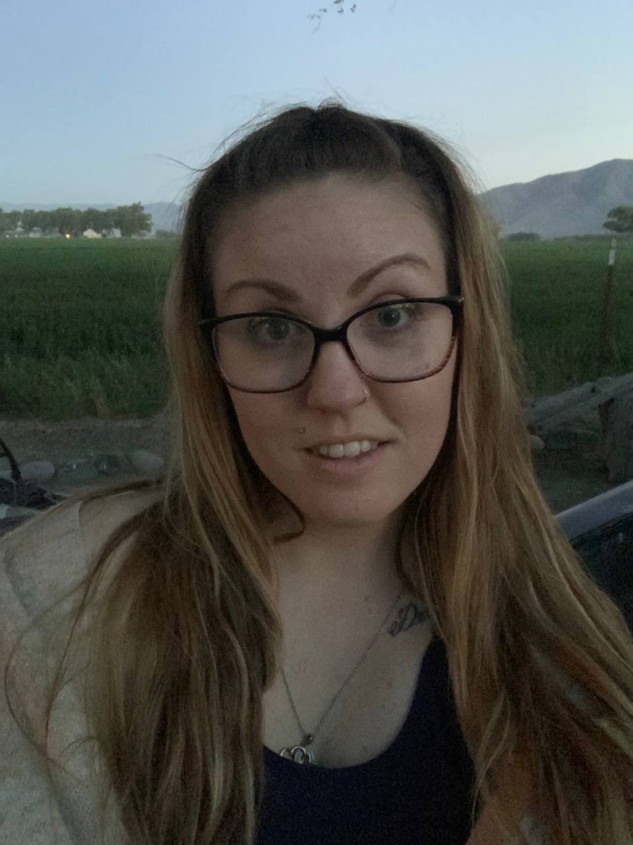 Schönen Start in die Woche. Ich habe Urlaub und brauche Beschäftigung 🔥❤️