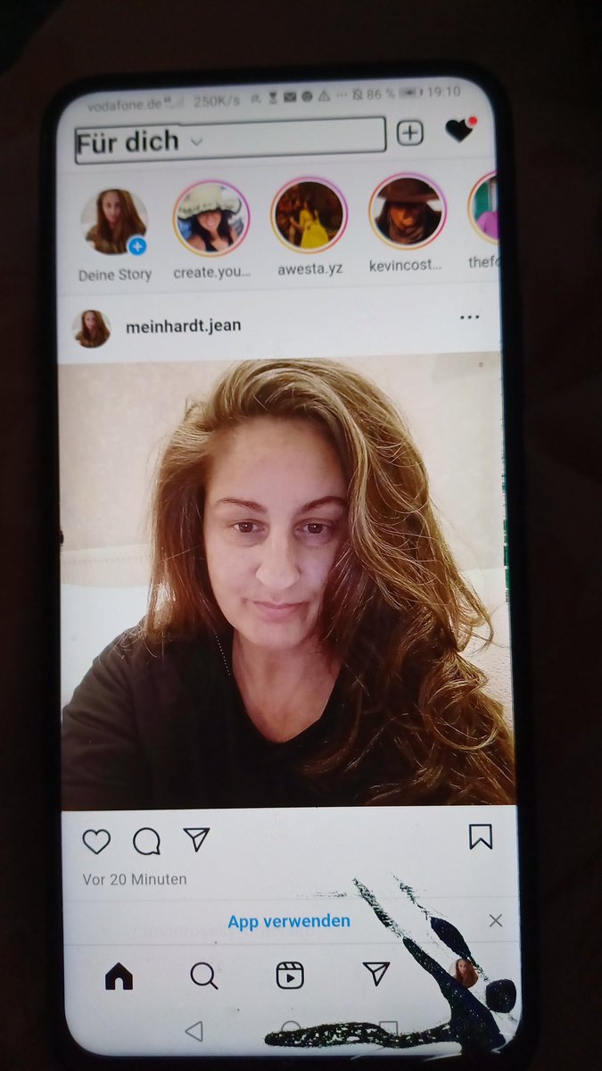 Das bin ich auch Jenny Meinhardt ist echt und es gibt nur eine alle anderen sind falsch.