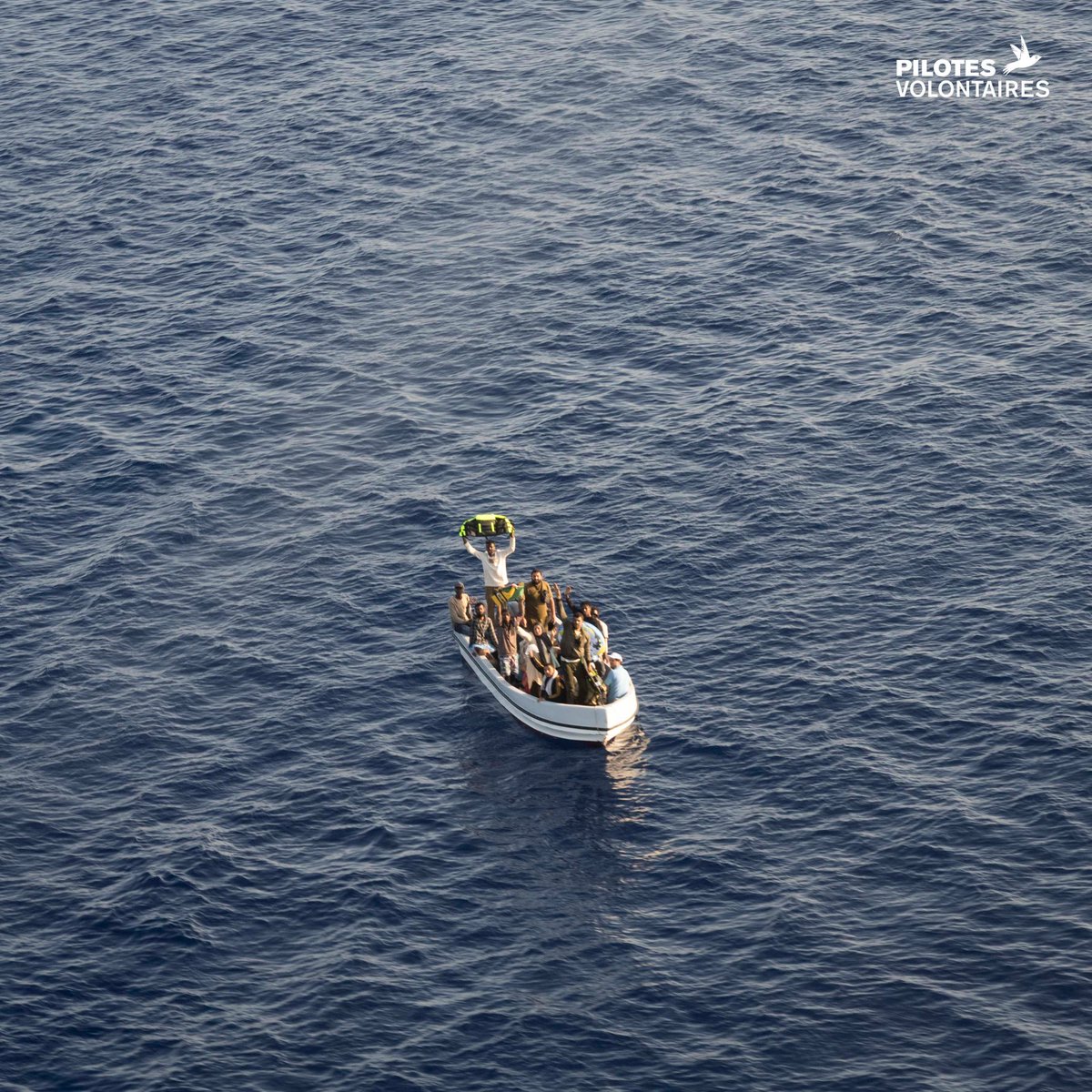 Pilotes Volontaires tweet media