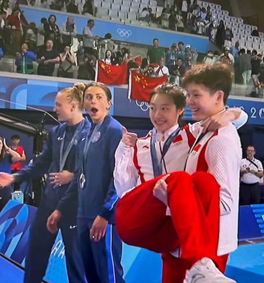 JessicaMrosz's tweet photo. Für mich der schönste olympische Moment. https://t.co/oHrowc1g3y