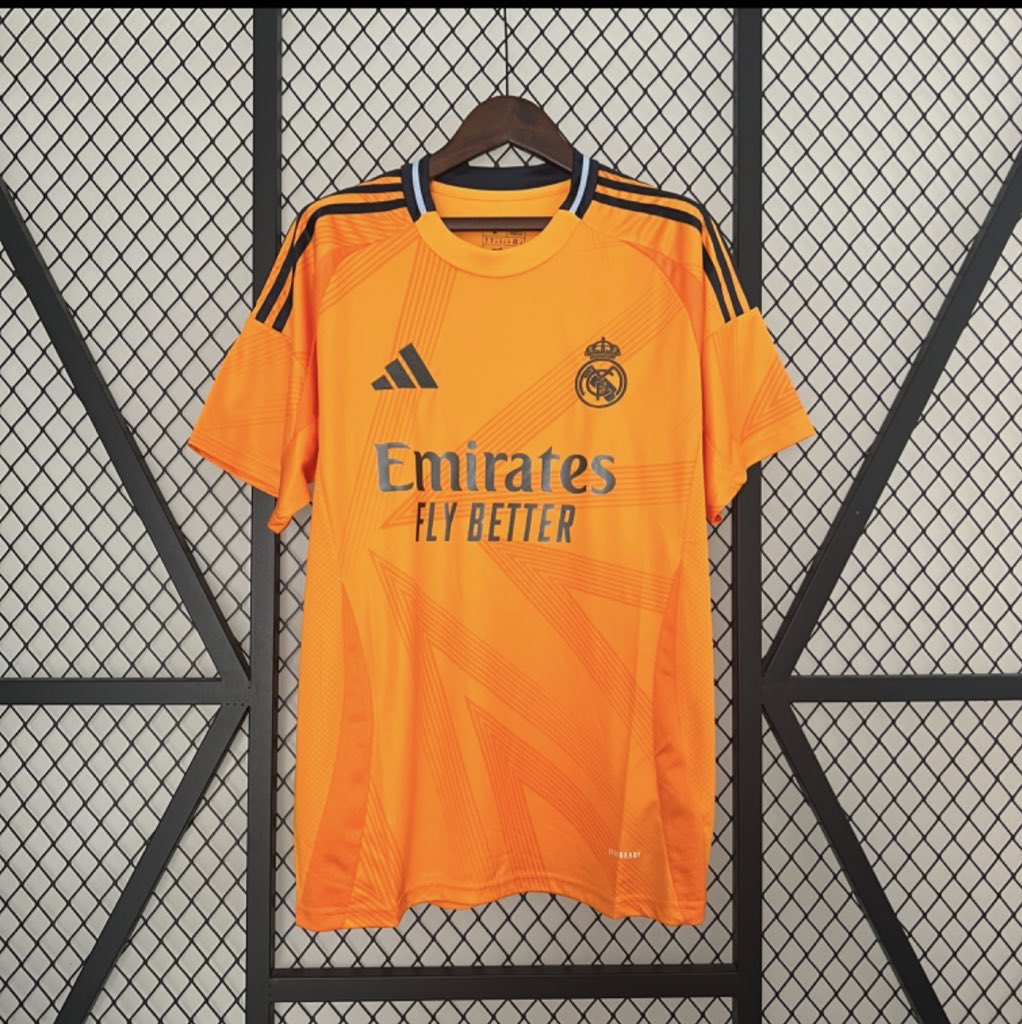 🧡 DISPONIBLE version FAN y versión PLAYER 😍

📥 DM para pedidos

✅ Envío gratis