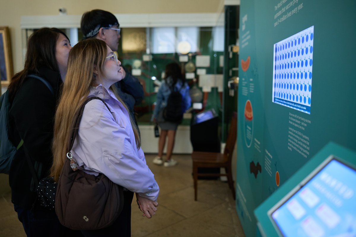 Pandemic Sciences Institute (@psioxford) on Twitter photo 📢NEWS: We've joined with <a href="/Ethox_Centre/">Ethox Centre</a> to support a new <a href="/HSMOxford/">History of Science Museum</a> exhibition in Oxford "A Healthy Future for All?"
The exhibit explores how the innovations we saw during COVID-19 are now delivering healthcare benefits for us all.
Plan your visit ⬇️
hsm.ox.ac.uk/a-healthy-futu… 📢NEWS: We've joined with <a href="/Ethox_Centre/">Ethox Centre</a> to support a new <a href="/HSMOxford/">History of Science Museum</a> exhibition in Oxford "A Healthy Future for All?"
The exhibit explores how the innovations we saw during COVID-19 are now delivering healthcare benefits for us all.
Plan your visit ⬇️
hsm.ox.ac.uk/a-healthy-futu…