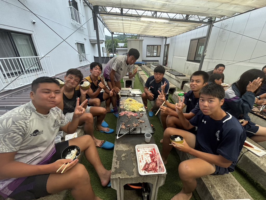 また今日で菅平合宿での練習、練習試合が終了し、みんなでBBQをしました🔥みんな和気あいあいと楽しく食事ができました💕