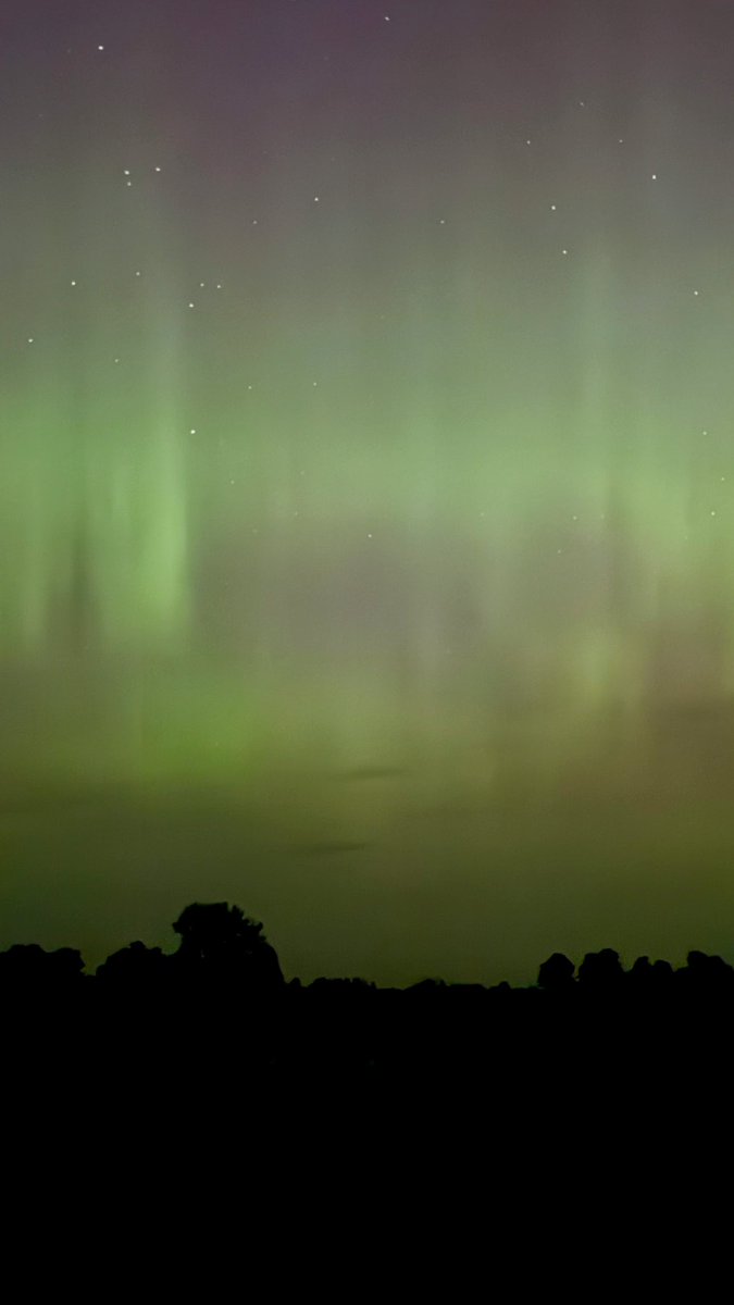 nmak96's tweet image. Northern Lights in Michigan 8/11/24