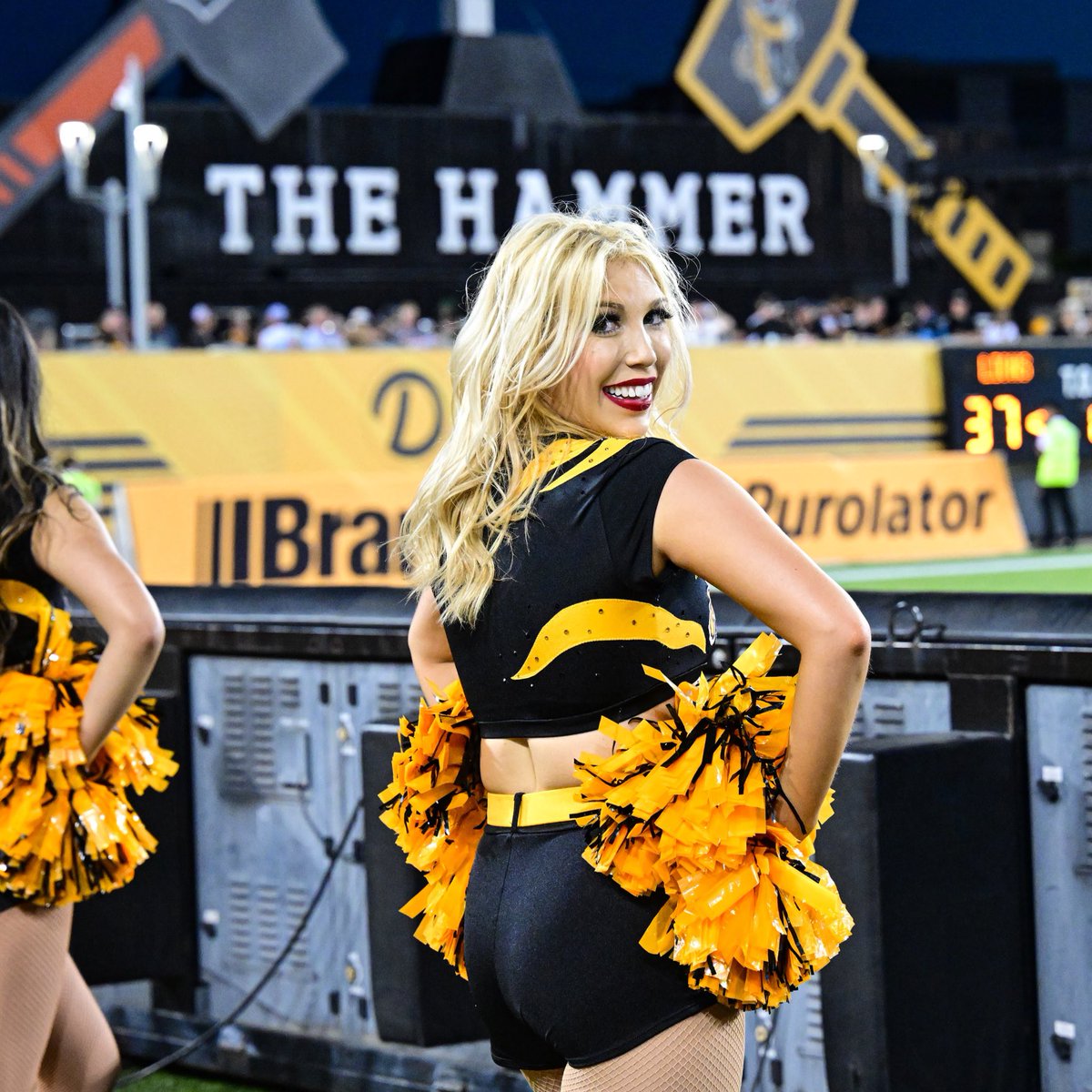 TicatsDC's tweet photo. Back in #TheHammer this week ๐จ
See you at #TimHortonsField Saturday! Come say hi pregame - Weโll be in the South Plaza concourse ๐
#OskeeWeeWee // #Ticats https://t.co/qvde8WJefr