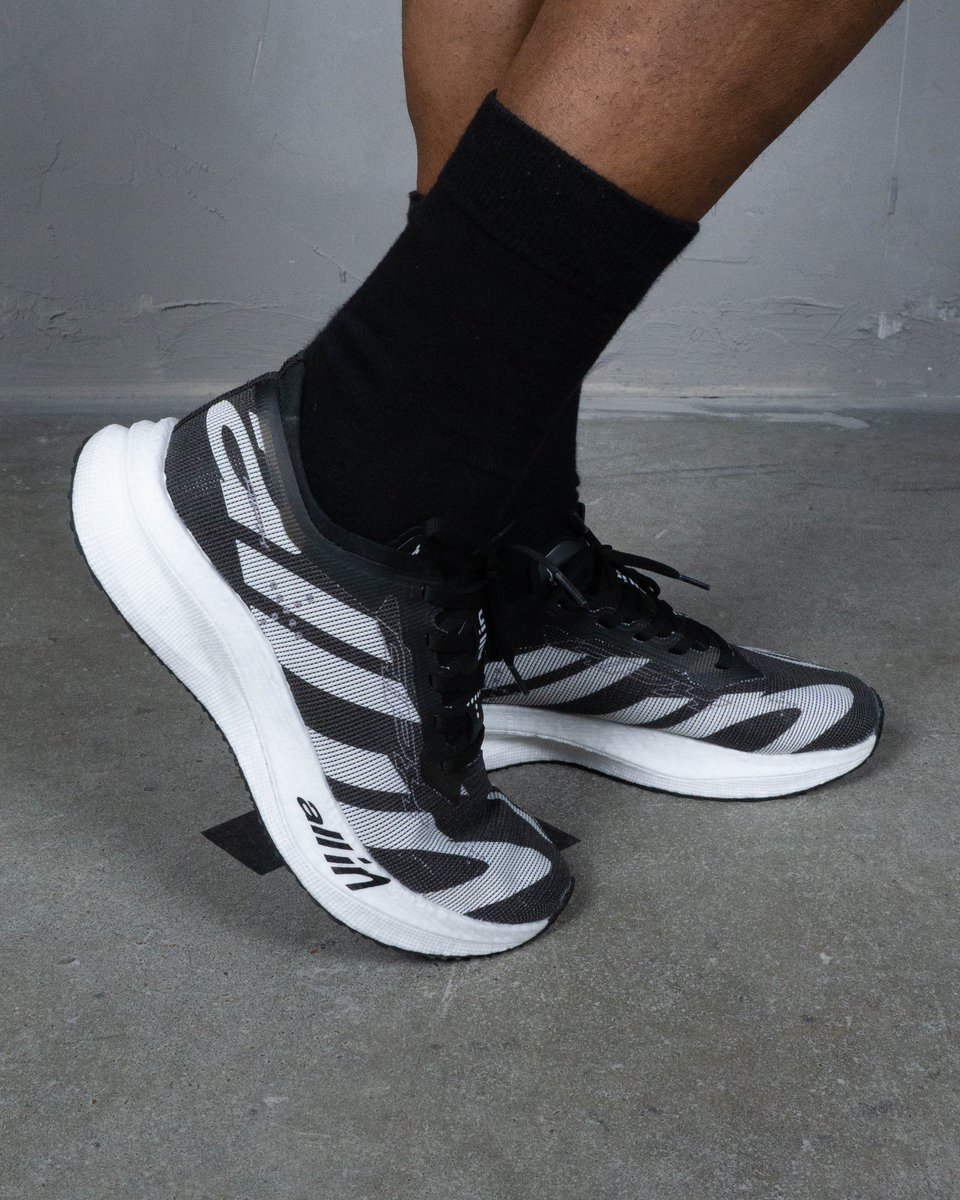 SPRING 25 C11 PREVIEW

APX RUNNER - BLACK

TPU
5-10K RUNNER
UV GRAPHICS
BREATHABLE MESH
ETPU + RUBBER SOLE
MIDDLE CARBON PLATE
HEELDROP: 12MM
STACKHEIGHT: 12MM
SIZE 38, 39, 40, 41, 42 UNDER 200 GRAMS

*UNRELEASED

WHOLESALE: 1777@ALLIN.SUPPLY
DEADLINE: 15TH AUGUST 2024