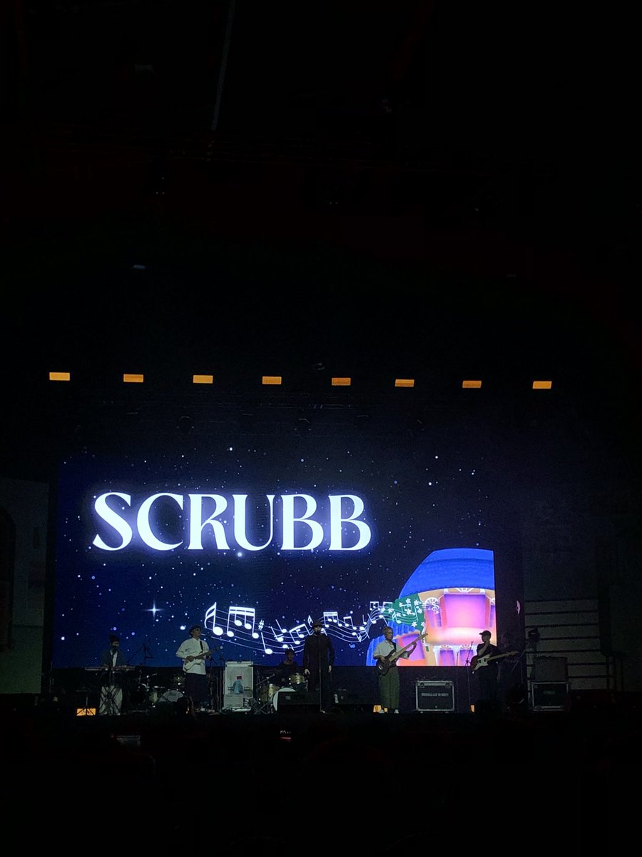 nnatrps_'s tweet photo. Bucket list ในวัยเด็กคอมพลีทแล้วได้ไปฟังคอนเสิร์ต Scrubb กับ Pause แบบสด ๆ 🎧🤟🏻 https://t.co/3wNyd4JYPG