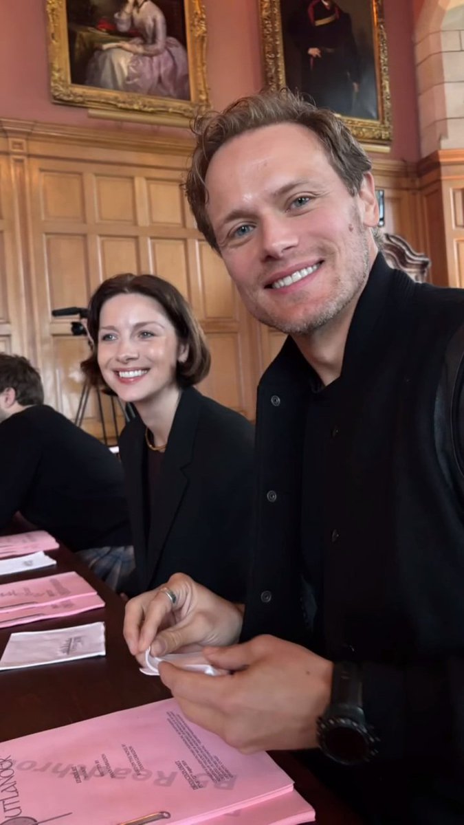 displaceintime's tweet photo. THEY'RE SMILING SO BIG BUT I AM SOBBING https://t.co/QejQLIXYm0