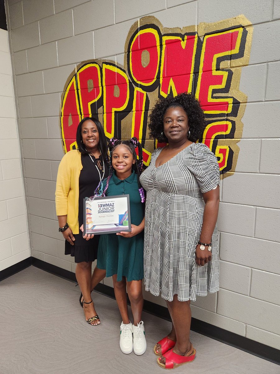 OMG! WE HAVE EXCITING NEWS! One of our very own was chosen to be a 13WMAZ Junior Journalist! Ms. Ryleigh Thomas! We're so happy for her!❤️🖤💛 She asked,   "Am I going to be famous?"🤣We love you, Ryleigh!