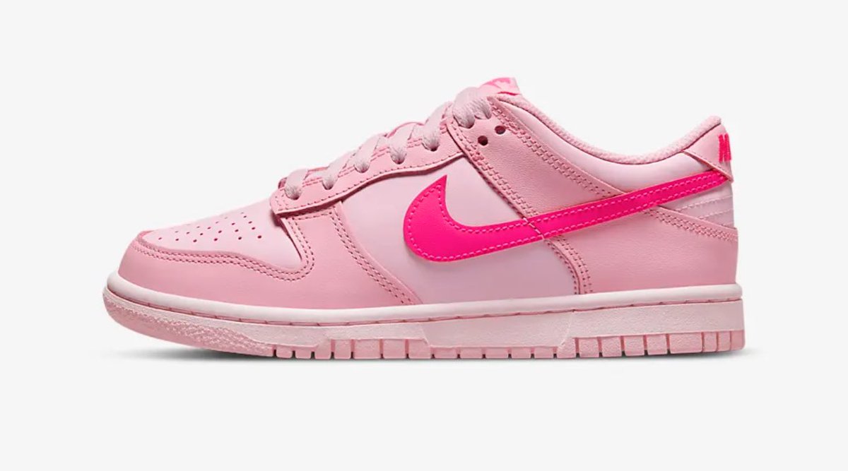 SnkrsStock's tweet photo. Triple pink dunk 
Sizes 6.5y available 
https://t.co/9IMSGrY6Rg
#ad https://t.co/ZE1Fj07vT2