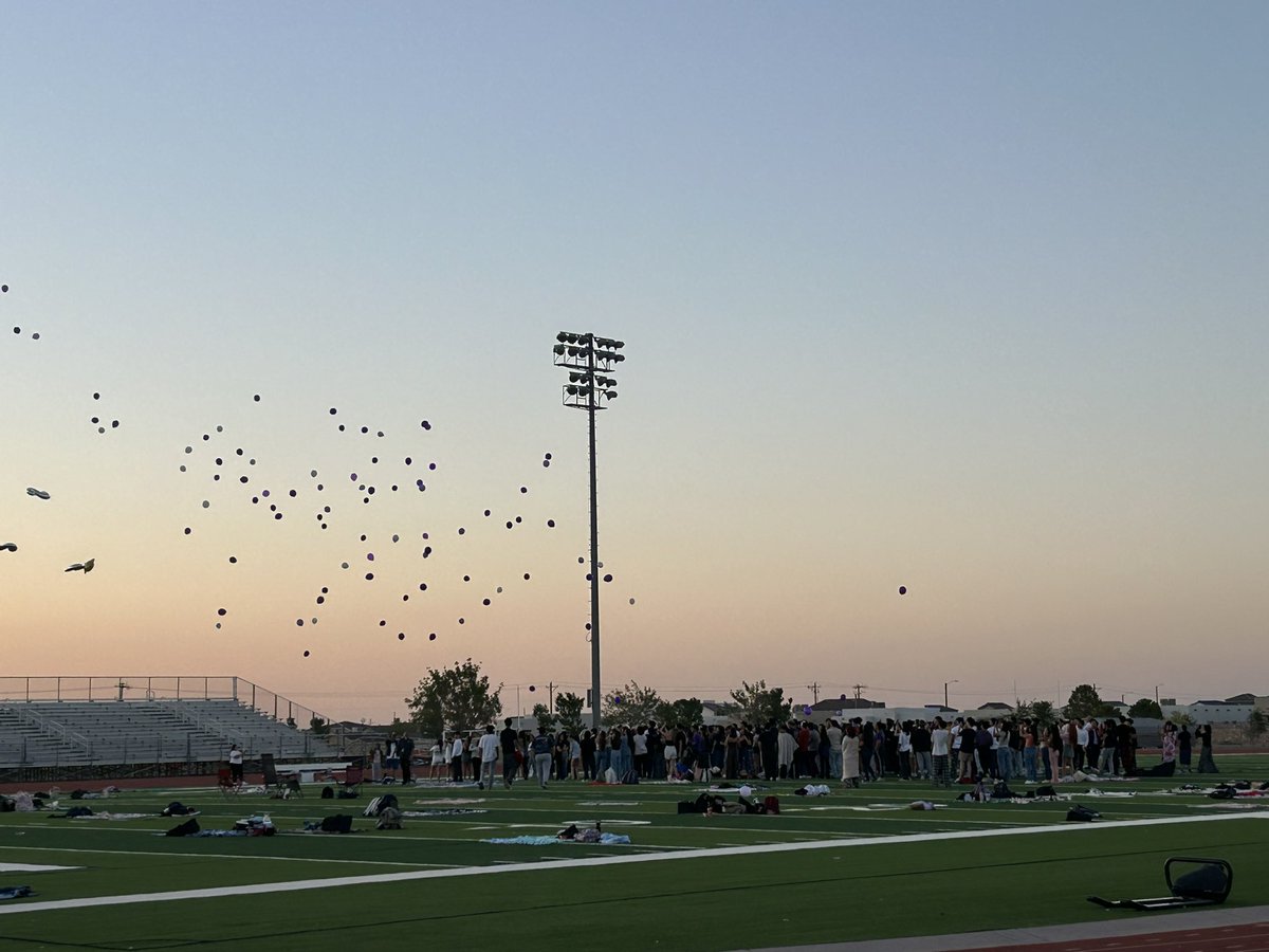 Beautiful morning celebrating our 2025 Senior Sunrise! #TeamSISD <a href="/Eastlake_HS/">Gilbert R . Martinez</a>