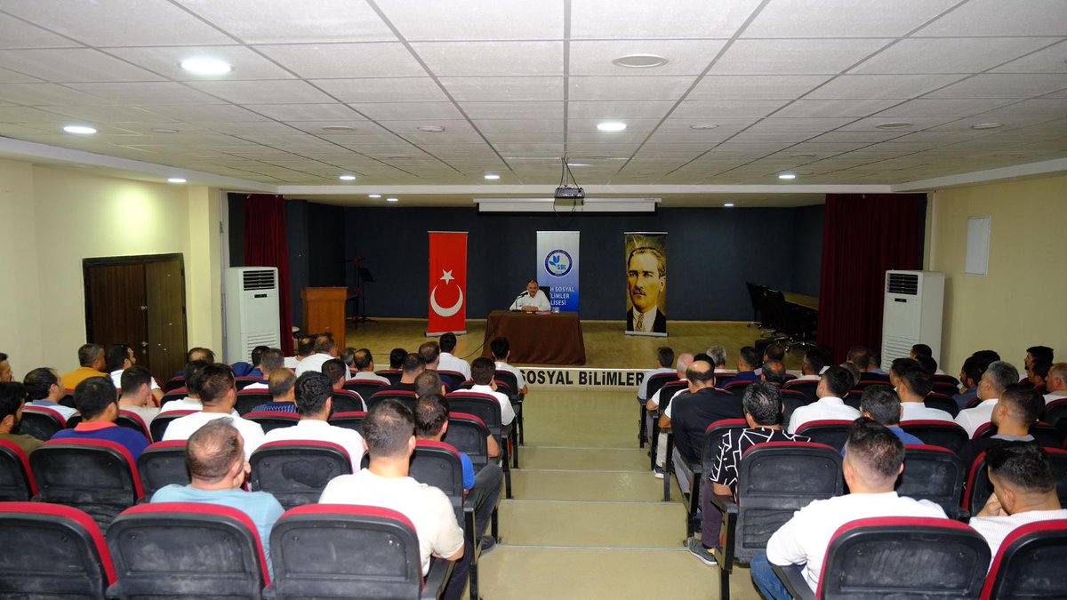 İl Millî Eğitim Müdürümüz Sayın Bilal Yılmaz ÇANDIROĞLU başkanlığında merkez okul müdürleri ile 2024-2025 Eğitim ve Öğretim yılı Hazırlık ve Planlama Toplantısı gerçekleştirildi.

<a href="/tcmeb/">Millî Eğitim Bakanlığı</a> <a href="/Yusuf__Tekin/">Yusuf Tekin</a> <a href="/SirnakValiligi/">T.C. Şırnak Valiliği</a> <a href="/Cevdet_Atay/">Cevdet Atay</a> <a href="/bycandiroglu/">Bilal Hoca</a>