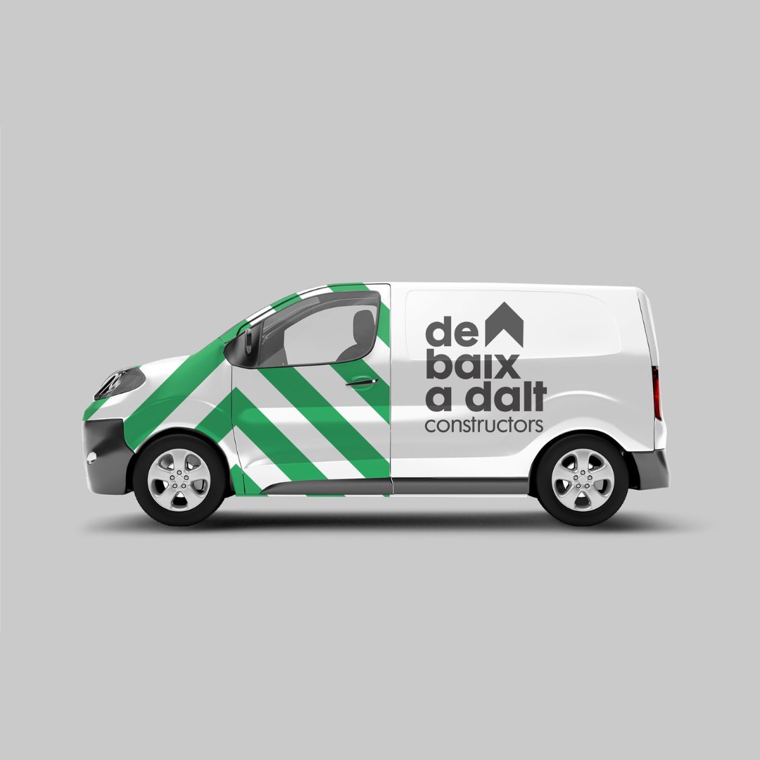 cel_lula's tweet photo. Per aquí continuem operatives i us portem un #projectecellular ben fresc per combatre la calor!! #debaixadalt, #brànding per a una constructora.

#naming, #dissenyweb i aplicacions de la marca.

Què us sembla? https://t.co/4yU1r07xhg