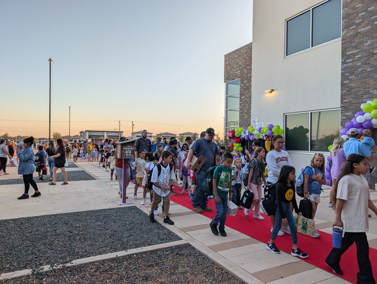 Debbie Bynum tweet media