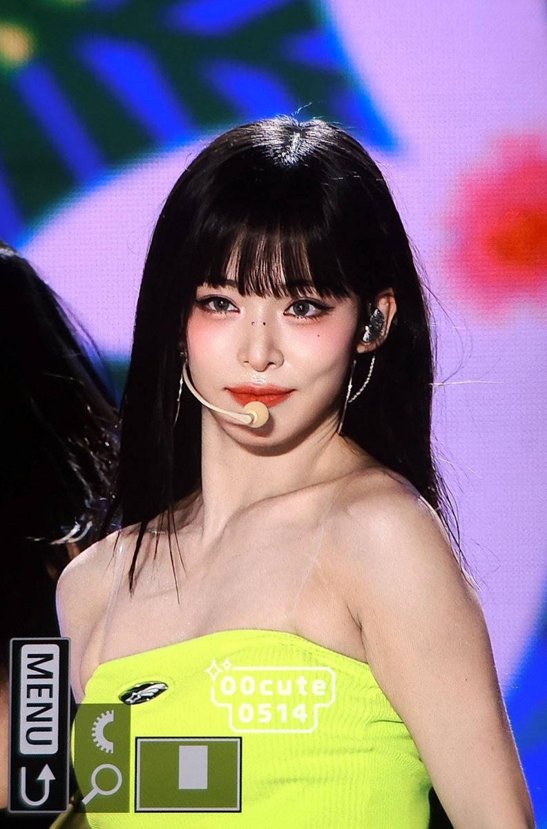 240812 pre
Supersonic💫

#fromis_9 #프로미스나인 #chaeyoung #이채영