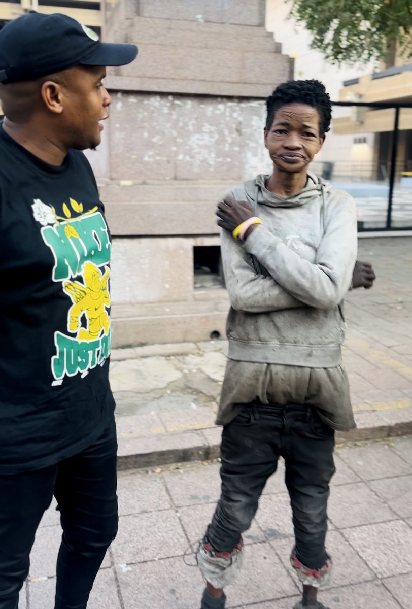 Djkarri__'s tweet image. Talk about transformation… Lerato looking fresh at the rehab 💫

Modimo o moholo 🙏