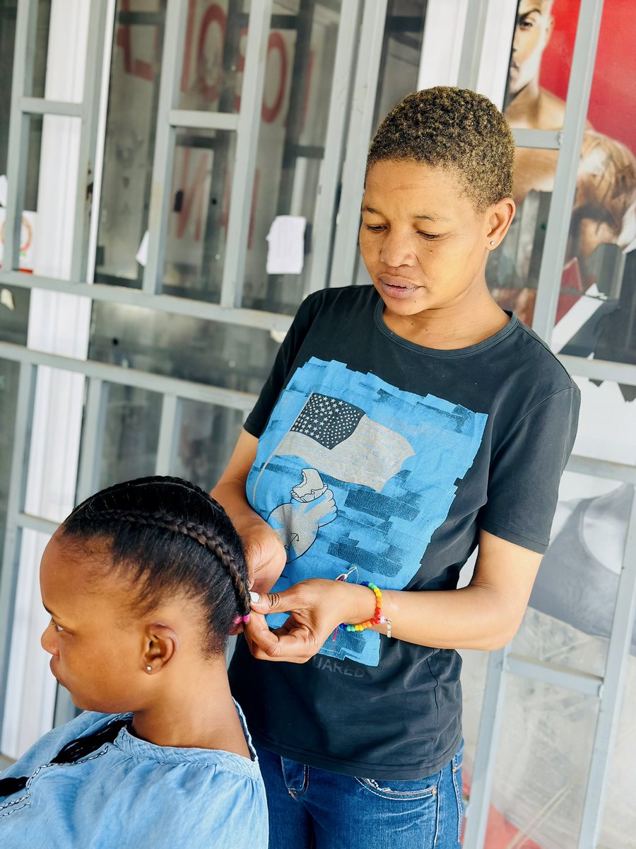 Djkarri__'s tweet image. Talk about transformation… Lerato looking fresh at the rehab 💫

Modimo o moholo 🙏