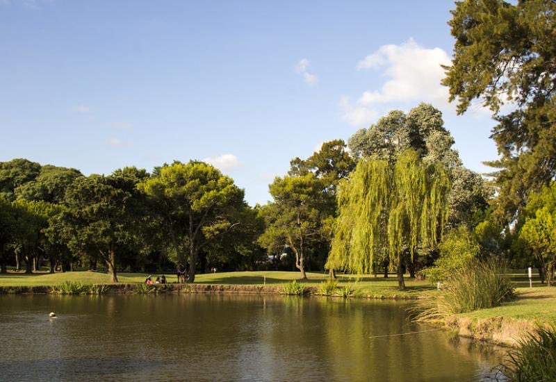 EL PARQUE PÚBLICO DEL GOLF DE VILLA ADELINA FUE DECLARADO PAISAJE PROTEGIDO. 🌳El Concejo Deliberante de San Isidro aprobó por unanimidad una ordenanza que establece que el predio será siempre un espacio verde. La iniciativa fue del Frente Renovador. INFO: lc.cx/C8REGr