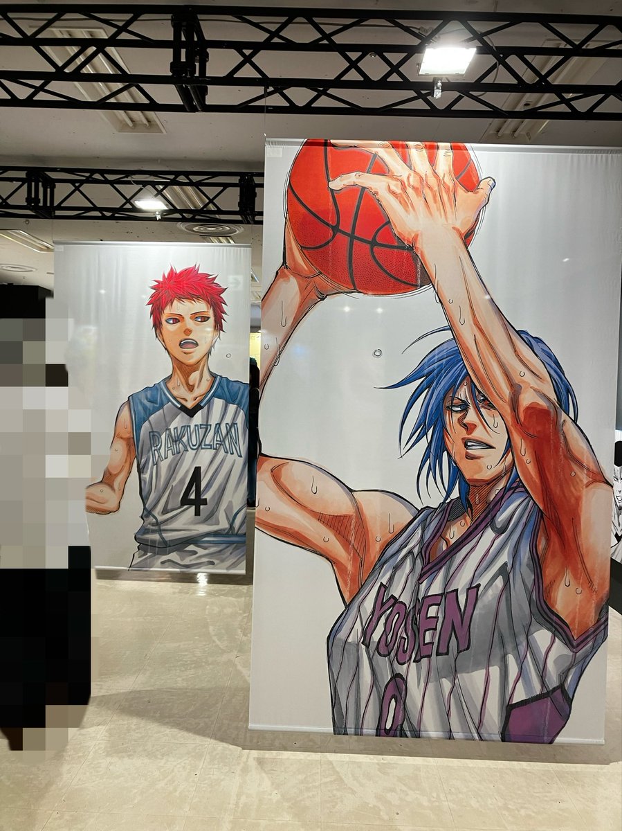 びすこ tweet media