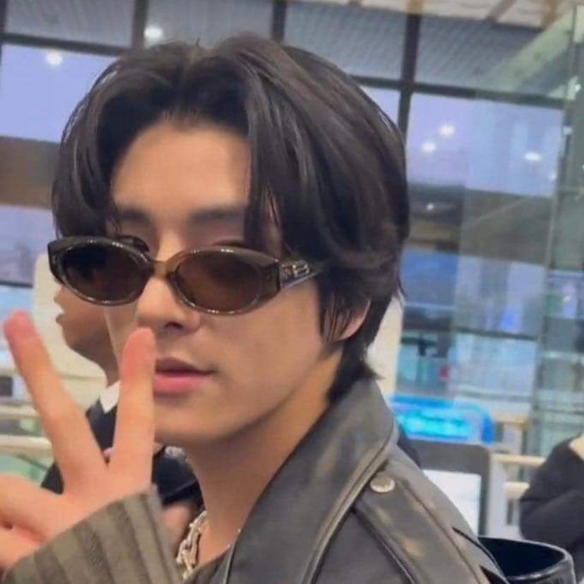 sjydaiIy's tweet photo. so fine 🕶️ #JAKE #엔하이픈_제이크 https://t.co/ullYmqph8r