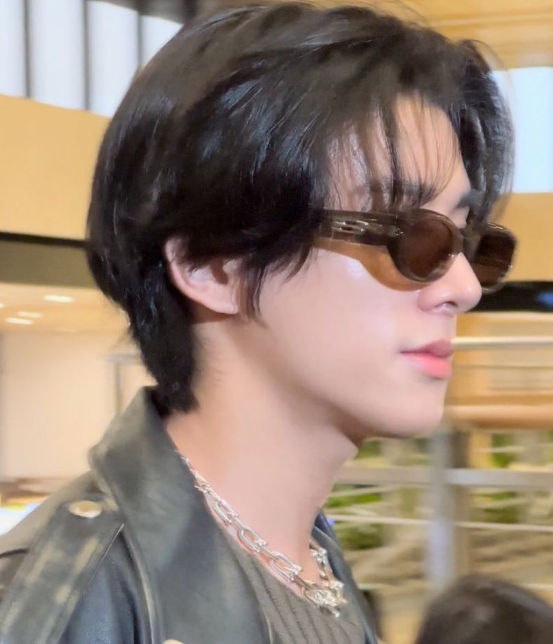 sjydaiIy's tweet photo. so fine 🕶️ #JAKE #엔하이픈_제이크 https://t.co/ullYmqph8r
