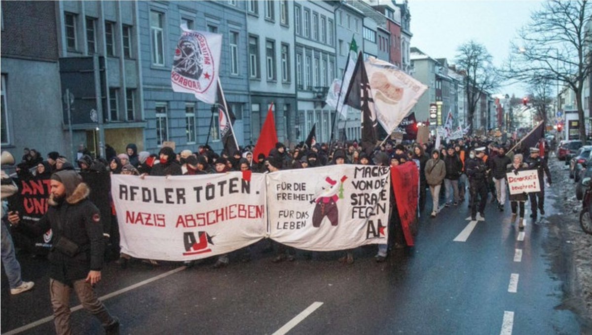 <a href="/gaborhalasz1/">gabor halasz</a> Erkennen Sie den Unterschied zu folgendem Bild 🤔 ? Welches ist wohl auf Menschen bezogen ?