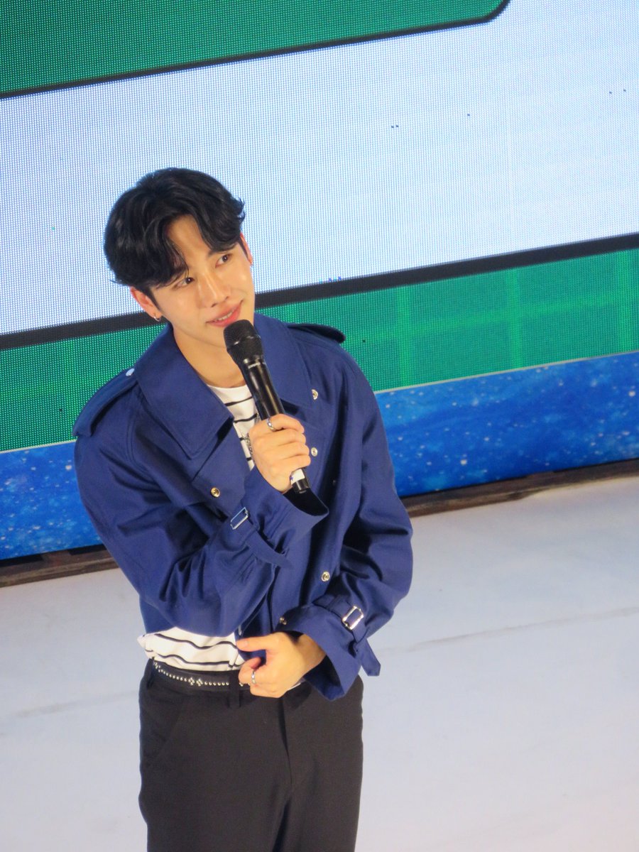 bio_ple's tweet photo. แอบมองอยู่นะ🌱
จับกล้องมาถ่ายอีกครั้งเพราะเธอเลยนะ~

#FriendsofDestinyYinWar
#DestinyclinicYinWar 
#warwanarat https://t.co/VBBX3QE8Y8