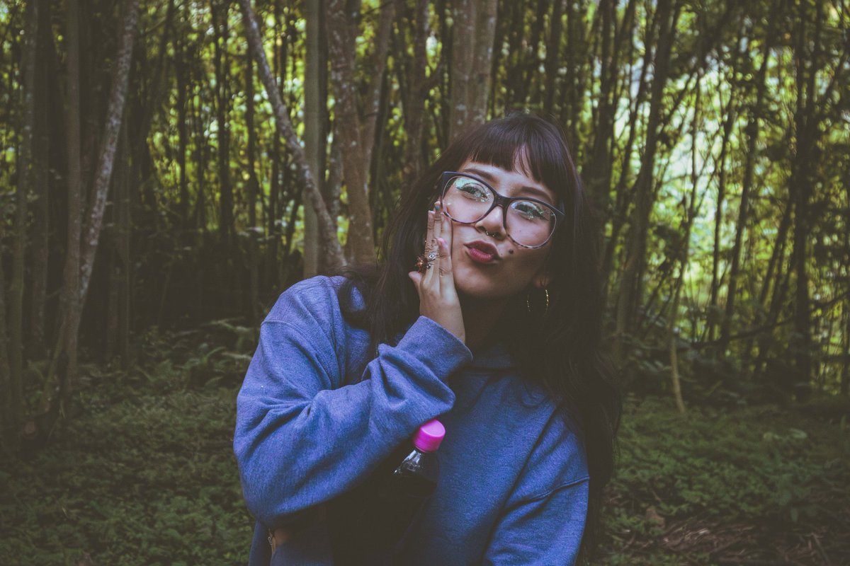 solo soy una chica linda que crea sangre falsa para un cortometraje 🩸