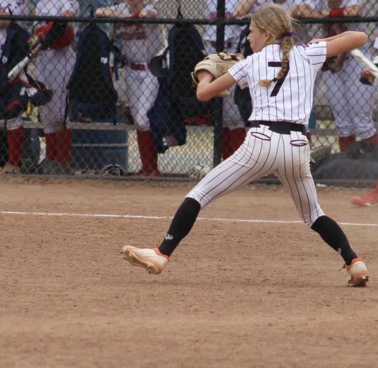 🚨ROSTER ANNOUNCEMENT🚨
We are very excited to welcome back #️⃣7️⃣ Demi Lotus‼️ 
🔸She has 4 siblings and a boxer named Oakley. 🐕 
🔸She went to State for Track &amp; Basketball 🏃‍♀️ 🏀 
🔸Her favorite food is Spaghetti and Meatballs 🍝