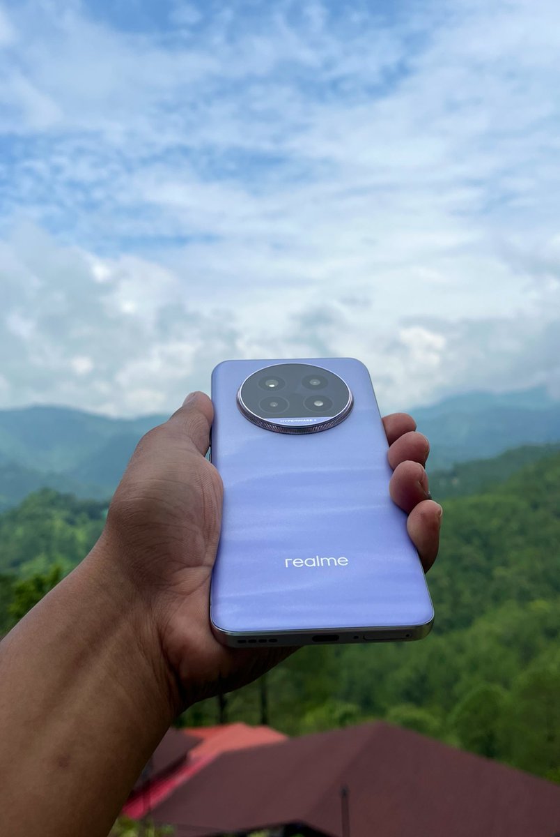 LoserAnant's tweet image. Moving my Primary sim From #realme13Pro to #Oneplusnord4

Let's do a Q&amp;amp;A regarding OnePlus Nord 4

Ask whatever you want to know regarding the device i will try to answers ✌🏻