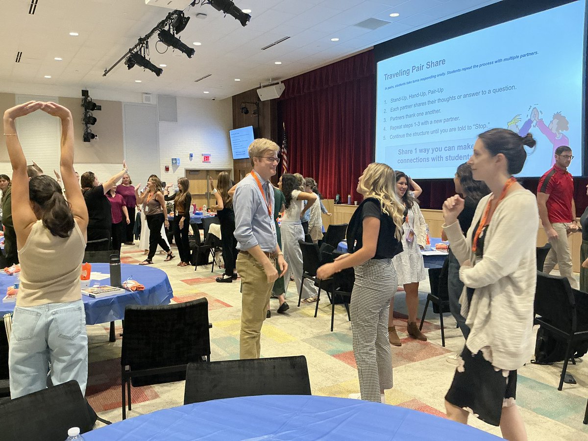 mikelubelfeld's tweet image. Hands on professional learning in @NSSD112 #112Leads Model the Way for adults who support the adults who support the kids! Create conditions for learning every chance we get!! Thank you for getting us out of our seats @KevinRyanK12