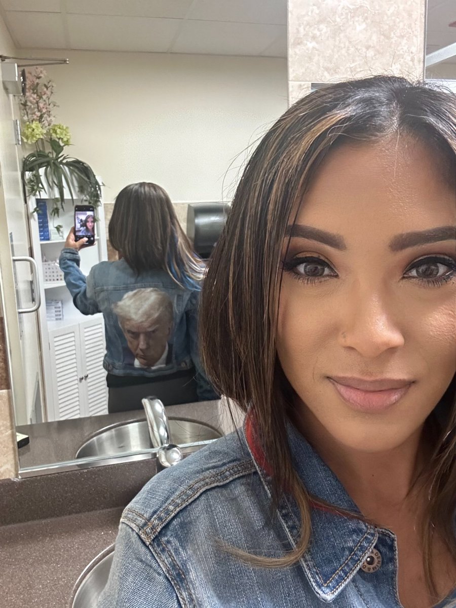realdefender45's tweet photo. Wore this in support of @realDonaldTrump’s return to X today! 🙌🏽 #theBossreturns #bathroomselfie #OOTD https://t.co/GlY2n2245Z