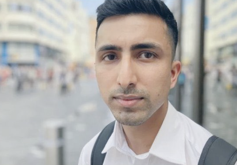 Hero of the day:

Abdullah who stopped the Leicester Square attacker ❤️