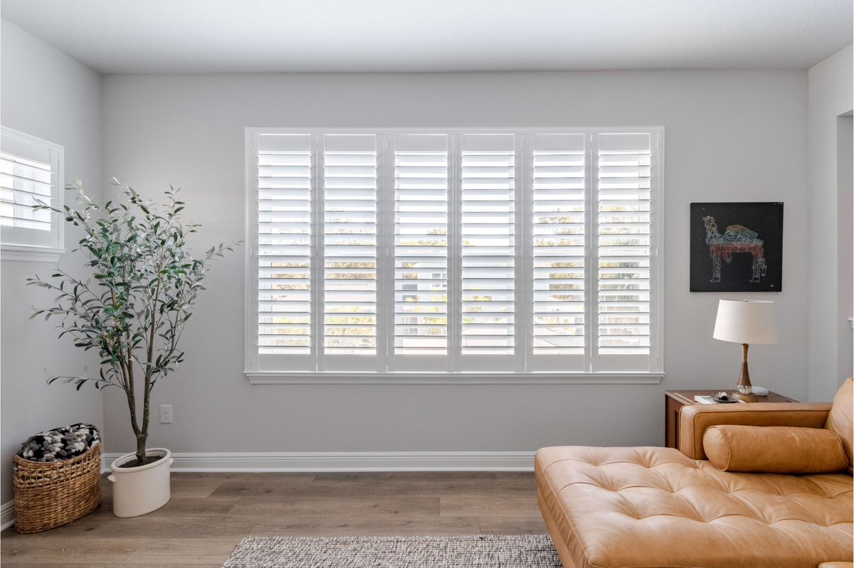 BudgetBlindsWVC's tweet image. The right window treatment can transform a room! Budget Blinds&apos; shutters, with their designer materials and finishes, fit any decor. Movable louvers offer great light and privacy control. #ShutterStyle #HomeDecor