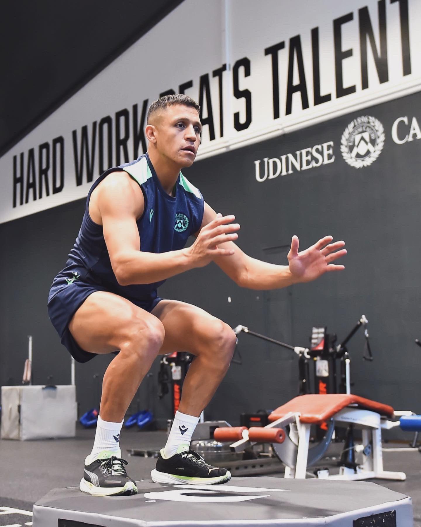 El debut de Alexis Sánchez con Udinese será contra Bologna.