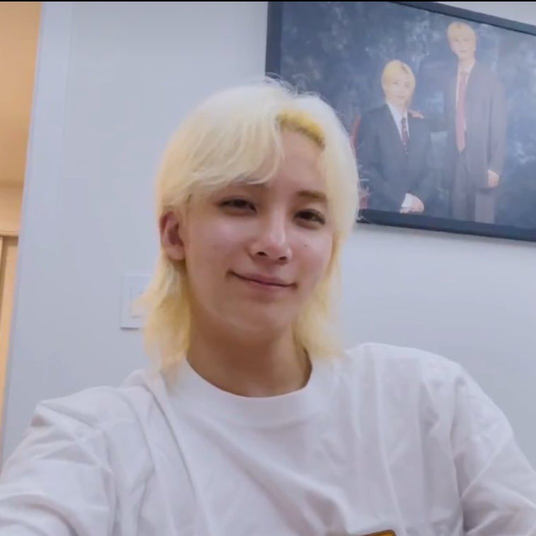 his smile is healing every broken part of me right now ❤️‍🩹