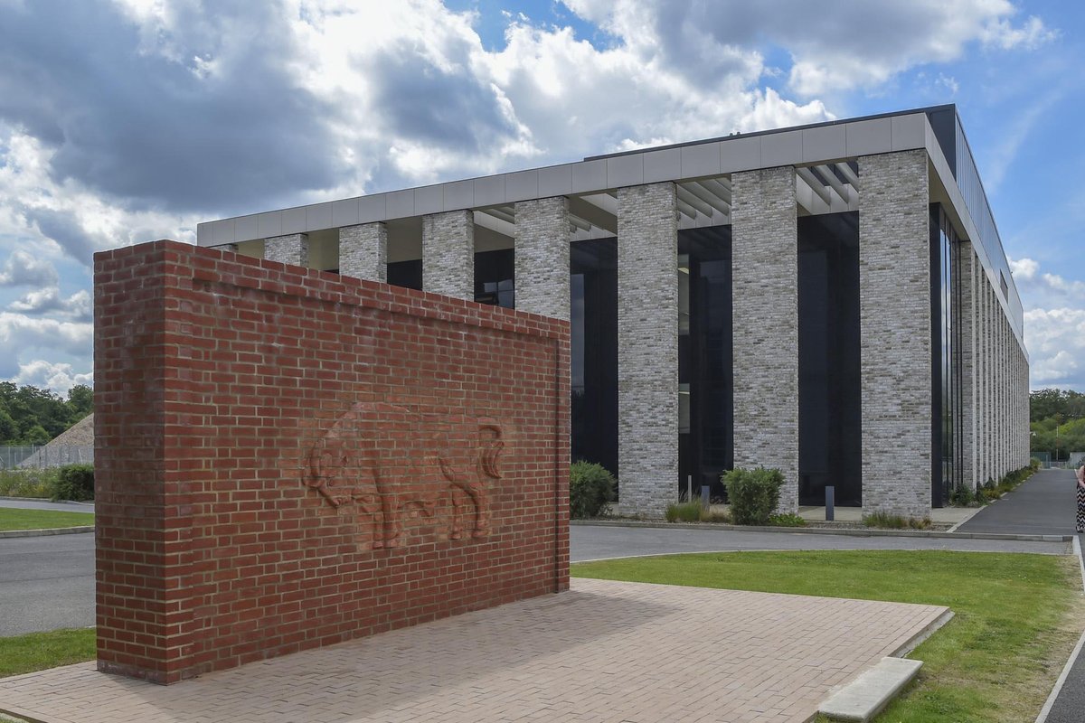 📣 Help shape the future of The Pirbright Institute.

Pirbright is seeking two new Trustee Directors to join its Board and a cyber security expert to become a committee member.

More details and to how to apply ➡️ow.ly/j08v50SVSty