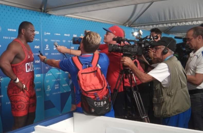 Gracias al equipo de prensa que dio cobertura a #Paris2024   , por sus textos, imágenes y narraciones, que informaron, analizaron y sobre todo conmovieron. ¡#CubaInspira!