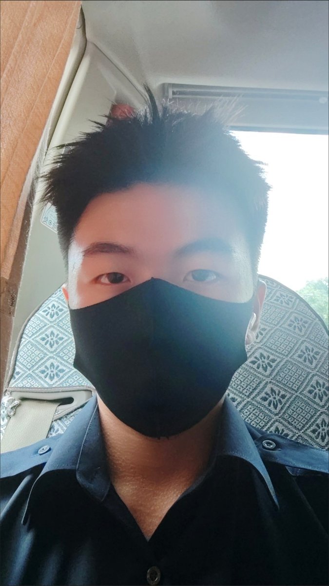facemaskfetish's tweet photo. facemask fetish #maskgay #gaymask #maskman #facecover #buff https://t.co/oWOe6jjYiW