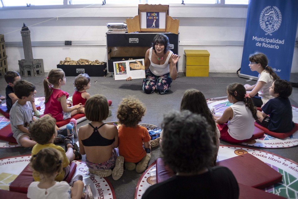 Saavedra al 6100: Desde la Escuela Nº 1318 lanzan 10 estaciones de lectoescritura “Promovemos las estaciones de lectoescritura y la educación en la ciudad y la provincia. El programa está destinado a chicos de 4º a 7º grado <a href="/MiguelTessando1/">Miguel Angel Tessandori</a>